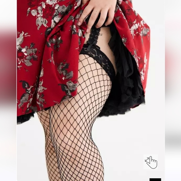 🆕️🖤BLACK FISHNET & LACE FAUX GARTER TIGHTS🖤 - Picture 3 of 10